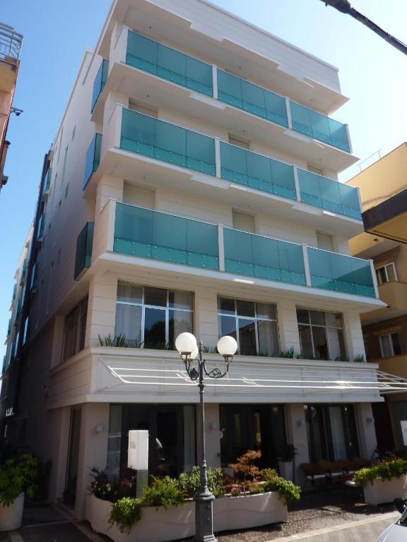 Hotel Nobel Gabicce Mare Exterior foto